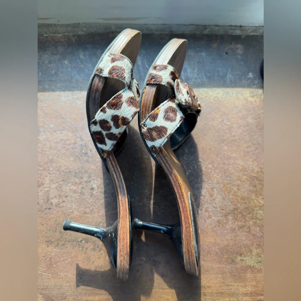 Dr. Scholl's Leopard Print Heeled Slide - Picture 4 of 5
